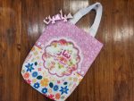 پک عبادت دخترانه 😍| شامل ساک دستی ، سجاده و جانماز | تنوع طرح های دخترانه جذاب | تک و عمده - Image 15