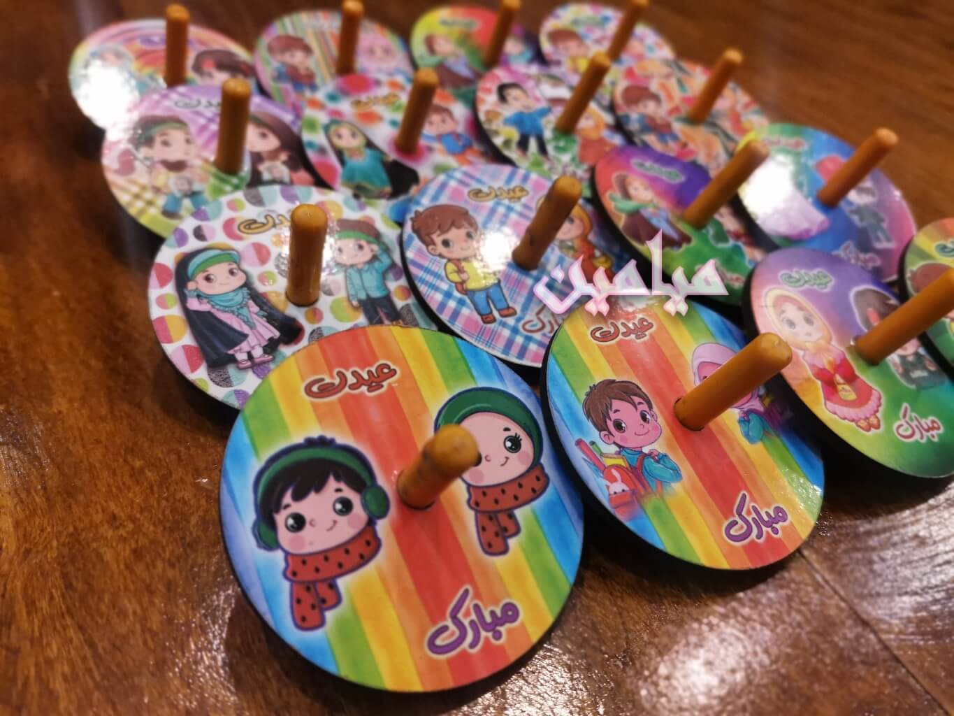 PhotoGrid_Plus_1716611269183.jpg فرفره طرح کودکانه عید غدیر 🥰 | چوبی | تنوع طرح های جذاب دخترانه و پسرانه | تک و عمده - Image 1